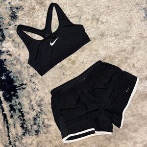 Girls youth medium black Nike sports bra & matching black shorts set dri-fit